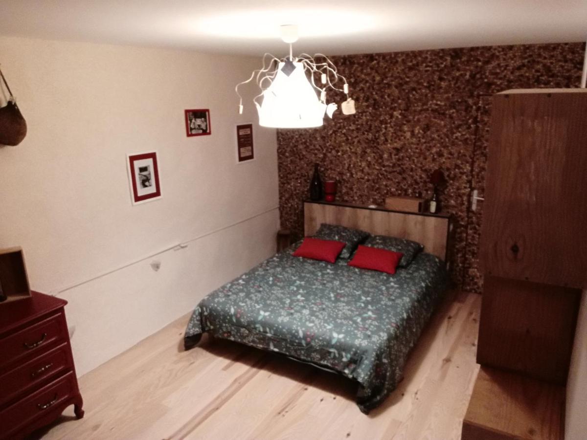 Un Nid Pour La Nuit, Chambres D'Hotes Saint-Gery  Ngoại thất bức ảnh